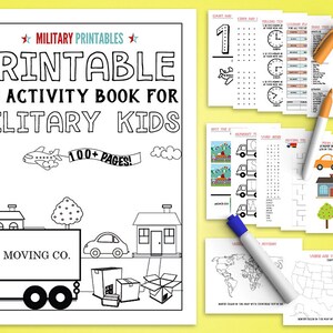 Pu&ograve; includere: Un libro di attivit&agrave; stampabile in bianco e nero per bambini militari. La copertina presenta un camion di trasloco, case e un aereo. Il titolo del libro &egrave; "Printable PCS Activity Book for Military Kids".