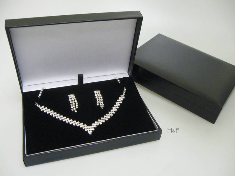 Luxury Leatherette Necklace Jewellery Gift Box Case Space for Etsy UK