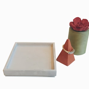 Square Concrete Tray 4 inch, FREE SHIPPING image 1