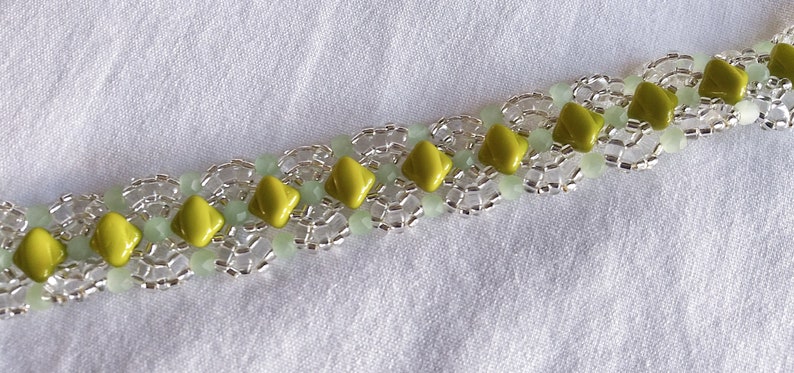 Green and Clear Beadwoven Flat Necklace Jade and Lime Green Tile Seed Bead Patterned Necklace Green Toned Tile Beadwork Necklace