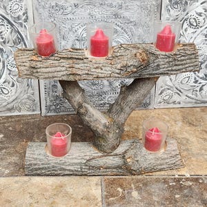 Beau support pour 5 bougies, fabriqué à la main, centre de table rustique, manteau de cheminée, table, étagère, maison de ferme, maison, étagère, décoration, bordure vivante, bois de cerisier