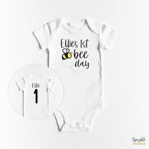 Fête des abeilles personnalisée premier anniversaire avec une abeille - prénom personnalisé au dos - tenue d'anniversaire bourdon - body bébé - fête abeille