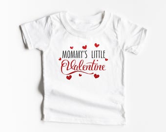 Camiseta del primer día de San Valentín de mamá, camiseta elegante para niños, camiseta de amor con corazón, lindo atuendo para niñas, adorable brillo brillante