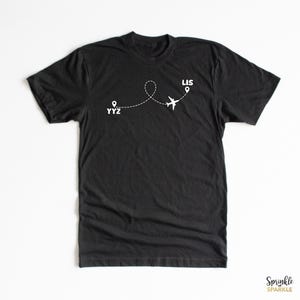 Custom Airport, YYZ - LIS, Travel Shirt - Airplane Comfy Travel shirt - Vacation Shirt - Custom Airport location, Airplane Mode zdjęcie 1