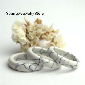 Natural white howlite wedding ring band Solid stone band ring White polished stone ring band Ring for her White birthstone unisex band ring