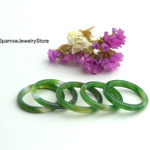 Dark green solid agate ring band Green solid stone ring band Natural gemstone engagement ring Carved stone ring Gift for her Asexual ring
