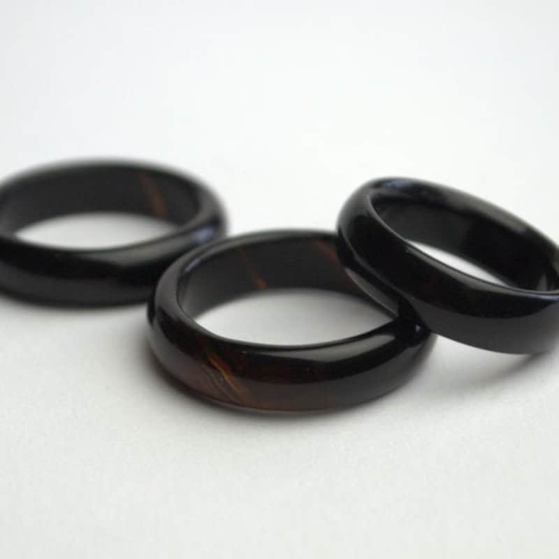 Smooth Black Stone Rings Etsy