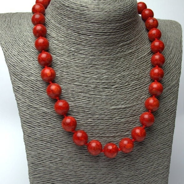 Collier de corail rouge Collier de corail rouge véritable Cadeau pour un anniversaire de mariage pour sa maman Collier de perles Cadeaux personnalisés Collier cadeau de Pâques