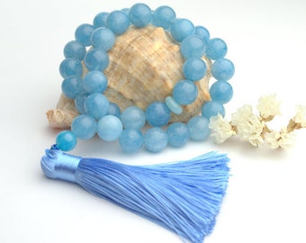 Aquamarine mini mala bracelet Gemstone prayer worry beads Mala with silk tassel Meditation gift Aquamarine stone jewelry Yoga jewelry