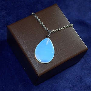 Teardrop Moonstone Pendant Necklace: June Birthstone Jewelry