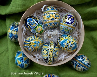 Traditionelle ukrainische Pysanka, echte Ukraine-Souvenir-Ostereier, handgefertigte Ostereier, Hühner-Osterei, Oster-Wohndekoration, Geschenk für ihre Mutter