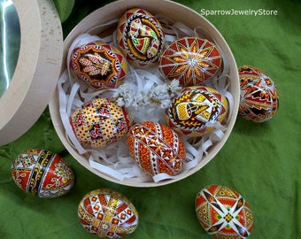 Oeufs de Pâques authentiques Pysanky ukrainiens fabriqués à la main Oeufs de Pâques Pysanka ukrainiens traditionnels de haute qualité, décoration de Pâques, cadeau pour maman