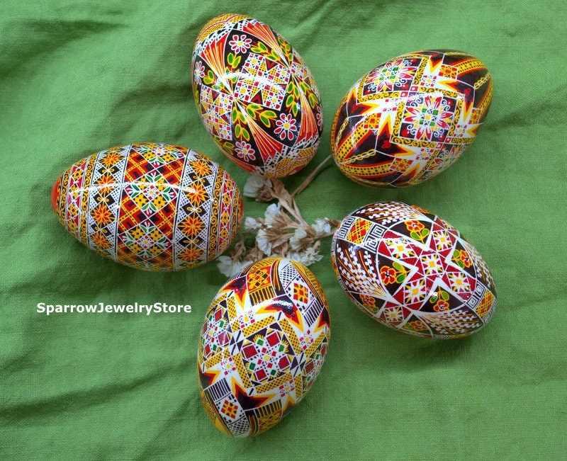 6 Wooden Eggs pysanky Easter Egg wooden Eggs-color blue-white 