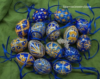 Handgjorda ukrainska Pysanka påskägg, traditionell prydnad