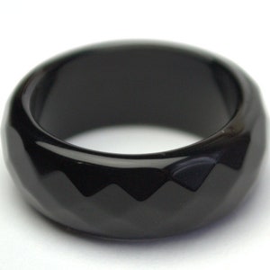 Black agate faceted band Solid stone ring size 7 8 9 10 Carved gemstone ring Agate crystal jewelry Asexual ring Personalized gift for him