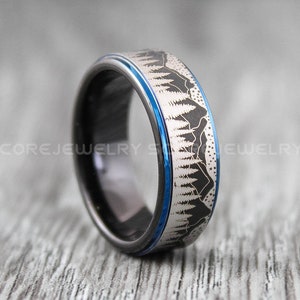 Bague forêt, bague chaîne de montagnes, bague forêt boréale, bague en tungstène noir 8 mm, bague sapin, bague paysage en plein air, alliance en tungstène