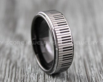 Piano Jewelry Black Tungsten Rings Music Rings Piano Rings 2 Piece Couple Set Black Tungsten Bands with Step Edge and Piano Key Pattern