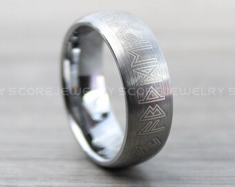 Vikingring, ring noordse, ring noormannen, ring noordse runen, 8 mm zilveren wolfraamband pas je tekst aan in noordse runen, lasergegraveerd