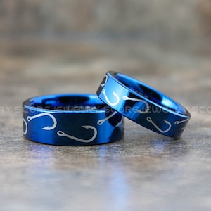 Visringen, vishakenringen, 2-delige set voor koppels 8 mm en 6 mm blauwe wolfraam trouwring met platte rand gepolijste afwerking, visserijsieraden