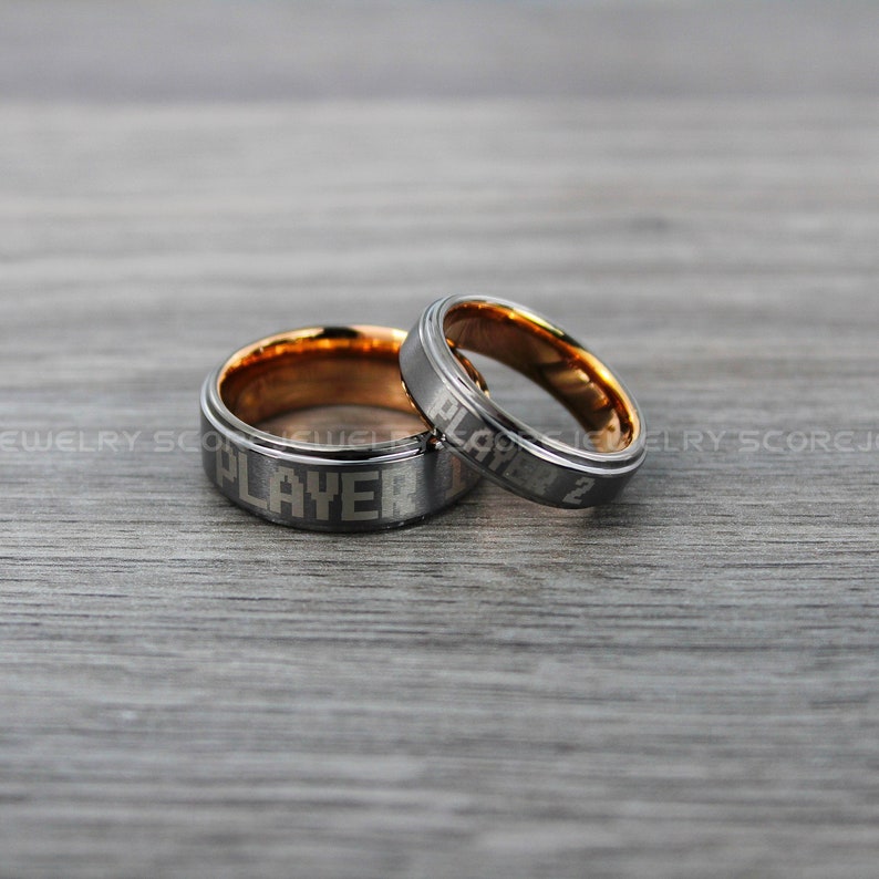 FREE SHIPPING FREE Custom Engravng 2 Piece Couple Set Tungsten Bands with Beveled Edge Player 1 Player 2 Gamer Rings Gunmetal Tungsten Rings