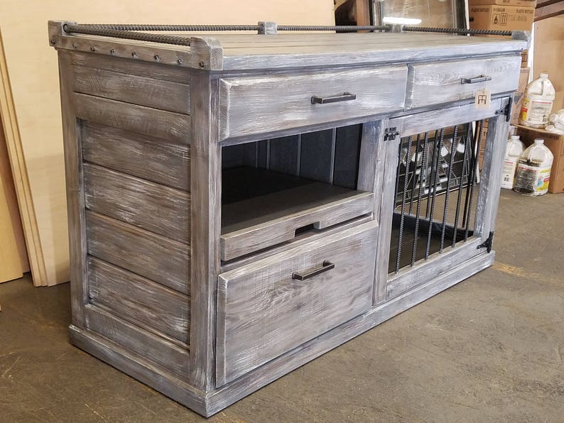Weathered Grey Dog KennelDesk