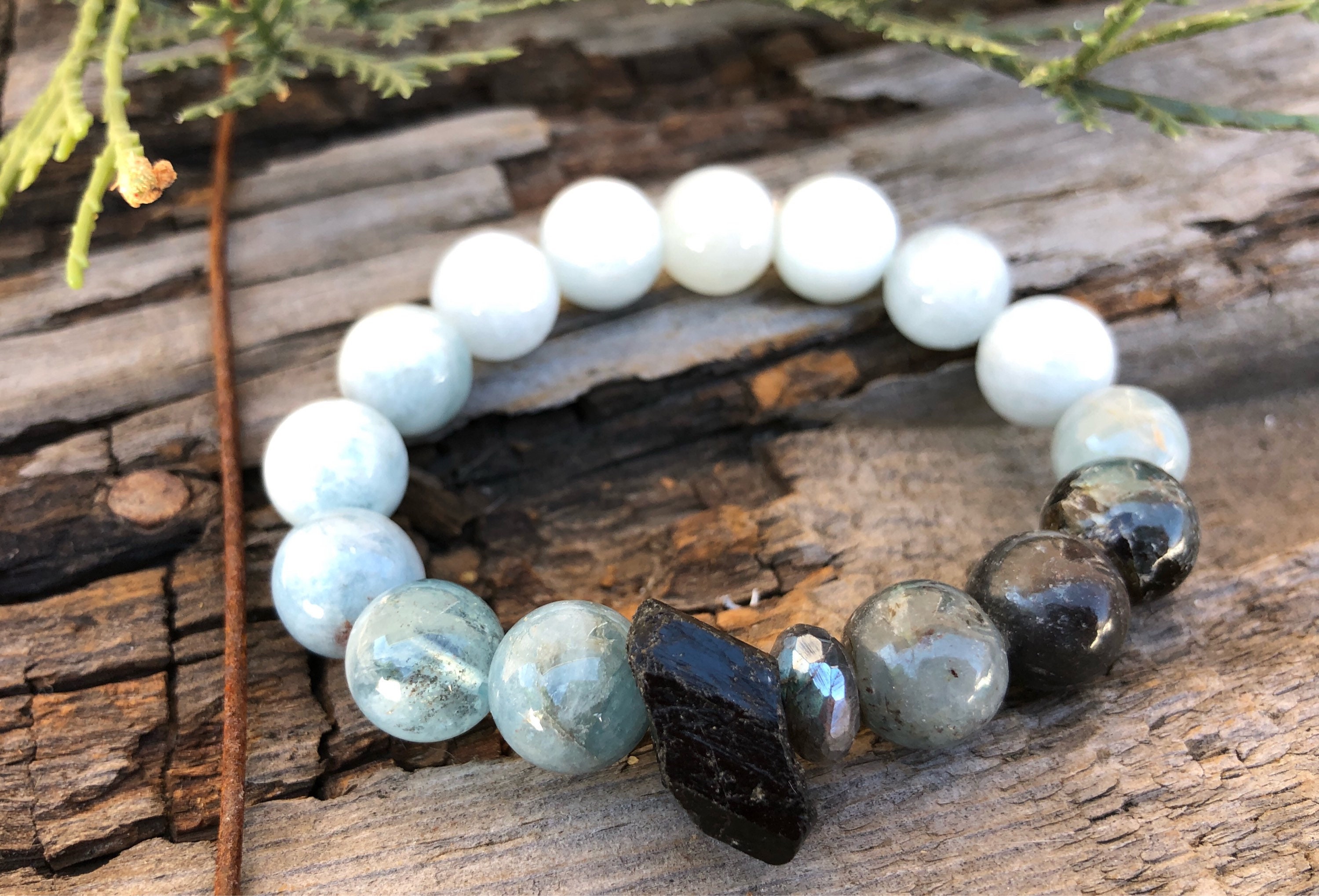 Black on sale kyanite bracelet
