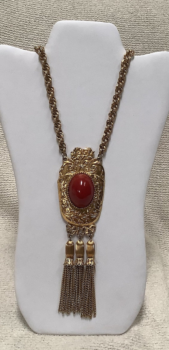 Beautiful Pauline Rader signed Etruscan necklace