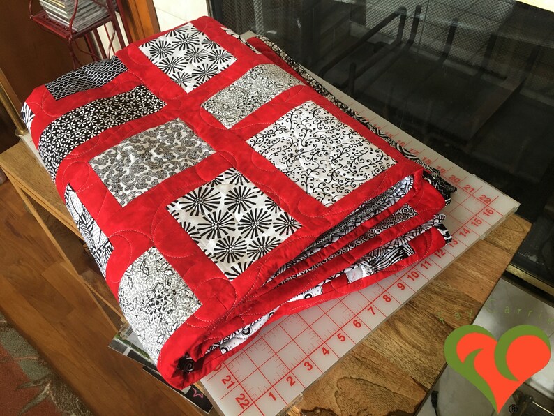 Red and Black and White Quiltthrow Quilttwin Etsy