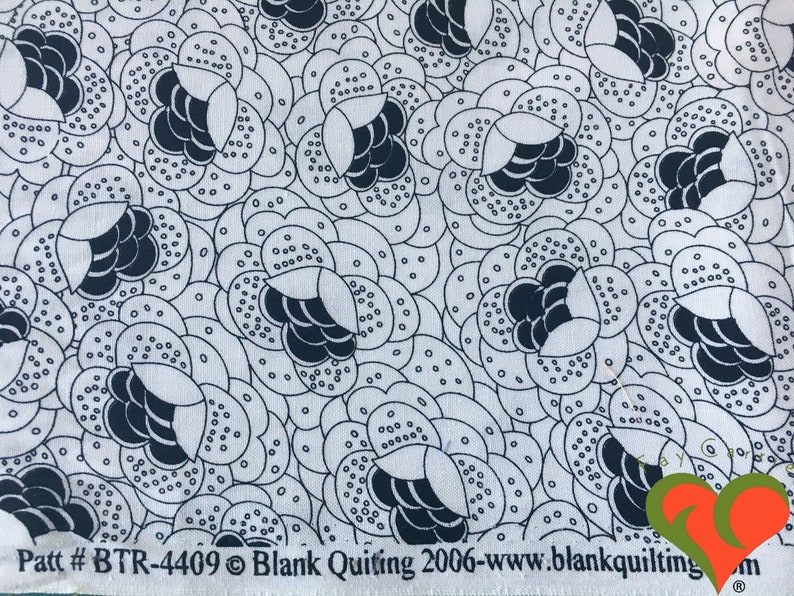Fat Quarter Black /& White HTF. Blank Quilting Designer Fabric Pattern BTR-4409