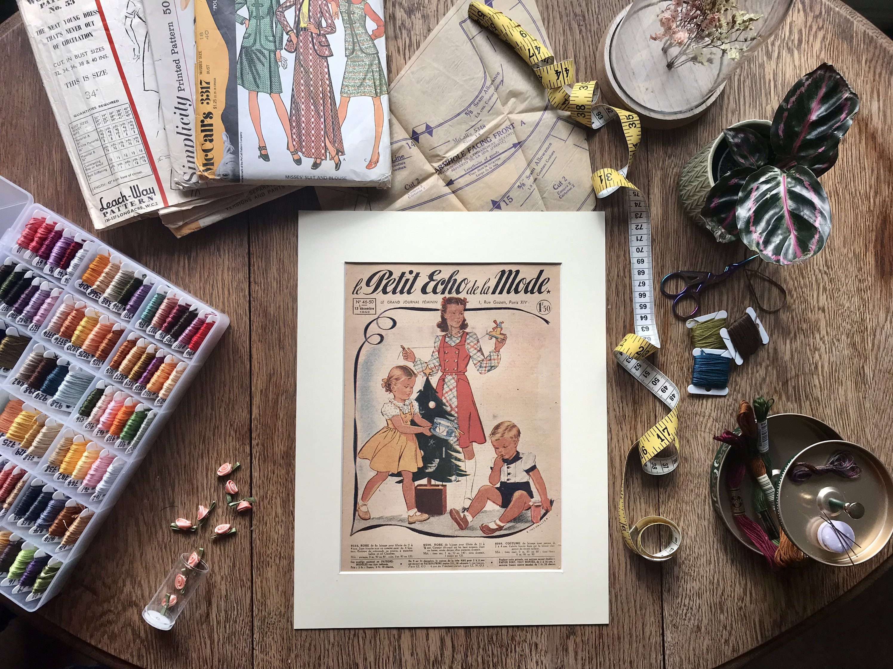 Vintage Fashion Print ‘Le Petit Echo de la Mode’ 1942