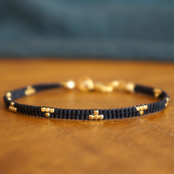 Bracelet fin avec perles Miyuki - bracelet tissage fin perles dorées - bracelet style Ibiza - bracelet miyuki delica - bracelet perles fines