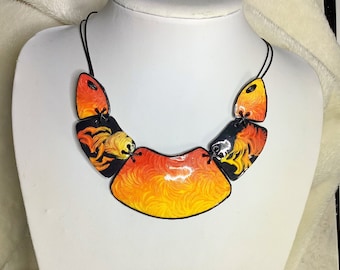 Collar babero amanecer