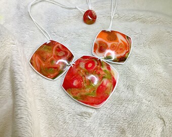 Hidden Fox collar zorro escondido pan de oro y tinta