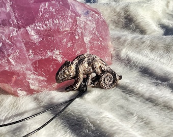 Collar camaleón de bronce