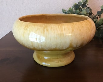 Mcm yellow drip pottery planter/vase vintage