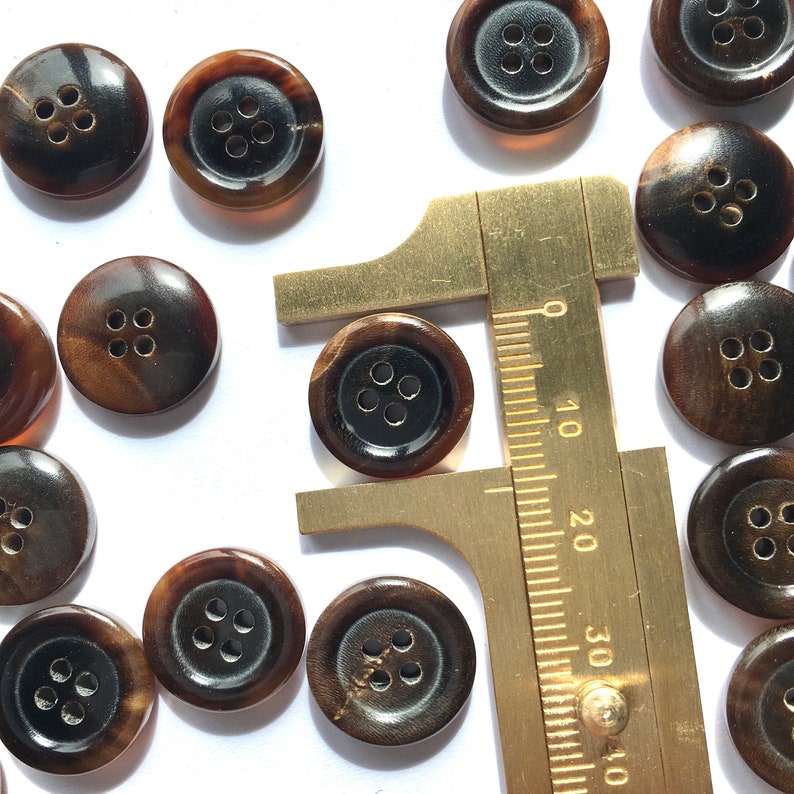 10 pcs vintage mock horn buttons 15mm | Etsy
