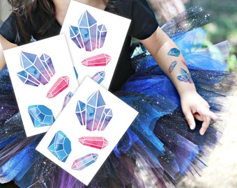 Transferts de tatouage temporaire Gems. Stickers aquarelle peints à la main pour enfants avec diamants, cristaux, pierres précieuses. C'est un bijou Cadeaux d'anniversaire