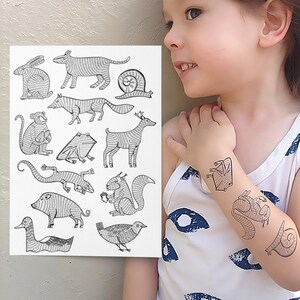動物のタトゥーシール。白黒モノクロの誕生日パーティーの記念品。ボディステッカー。お子様へのプレゼント。