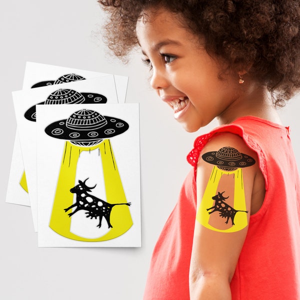 UFO Kuh Entführung Temporäre Tattoos. Set aus 3 Alien Party Gastgeschenk Tattoos.