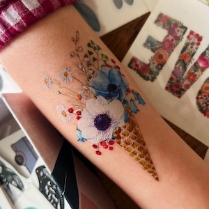 Blumen-Eiscreme temporäre Tattoos. Boho Wild Blumen Geburtstag Gastgeschenke.