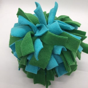 Snuffle Treat Ball Aqua & Green