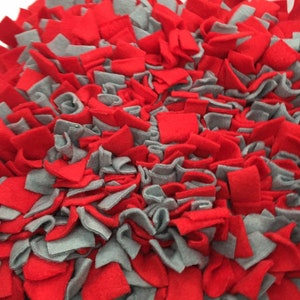 Red and Gray Washable Snuffle Mat/ Pet Nose Work Foraging Pick Your Size zdjęcie 3