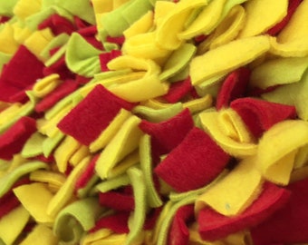 Alfombra de snuffle lavable roja, amarilla y verde lima / Trabajo de nariz de mascota Forrajeo Elija su tamaño