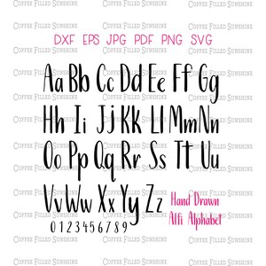 Könnte beinhalten: Handgezeichnete Schriftart in Schwarz mit den Buchstaben A bis Z und den Zahlen 0 bis 9. Der Text "Hand Drawn Alfi Alphabet" befindet sich unter den Zahlen.