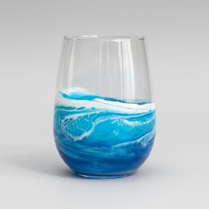 Beach Housewarming Gift, Resin Wave Stemless Wine Glass, Ocean Lover Gift, Coastal Beach House Decor Barware