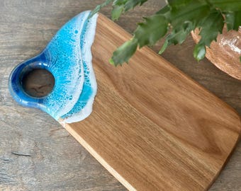 Wooden Charcuterie Board with Resin Waves – Handmade Coastal Serving Platter – Unique Ocean Kitchen Decor - Beach Wedding Gift