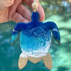 Ocean Resin Ornament Turtle- Epoxy Resin Waves - Sand and Resin Ornament - Sea turtle gift - Beach decor - Valentine&#39;s Day Gift