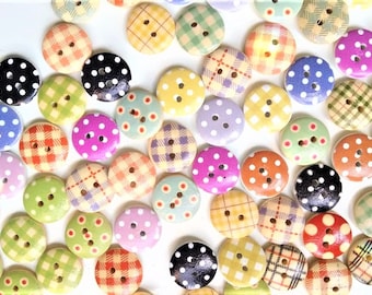 Lot of Square AMERICAN FLAG 2-hole Wood Buttons 5//8/" 1066 15mm Craft