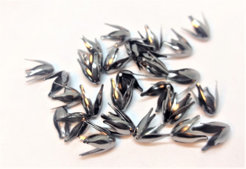 20C 25 Gun Metal Black Bead Caps 13 x 11 x 11mm Jewelry Findings