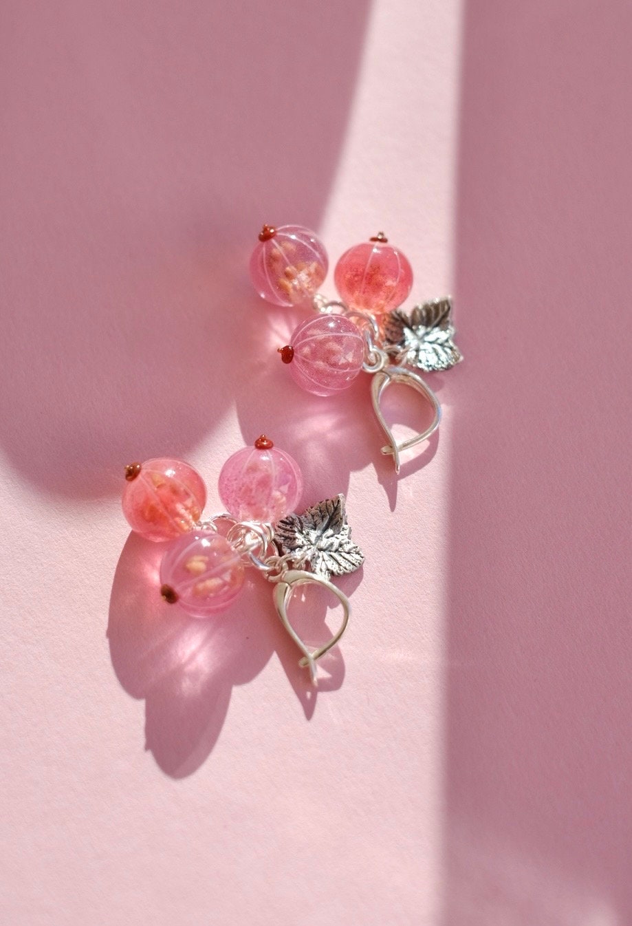Pink murano glass leaf hoop earrings outlet